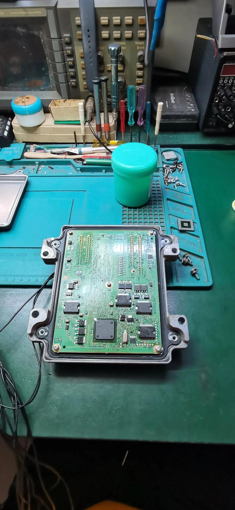 專業(yè)解讀 別克英朗發(fā)動(dòng)機(jī)電腦板MCU芯片更換與芯片級維修