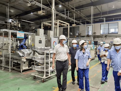 扎根生產一線 傾聽基層聲音——長春市機械制造業(yè)工會信息安全設備制造領域蹲點調研紀實